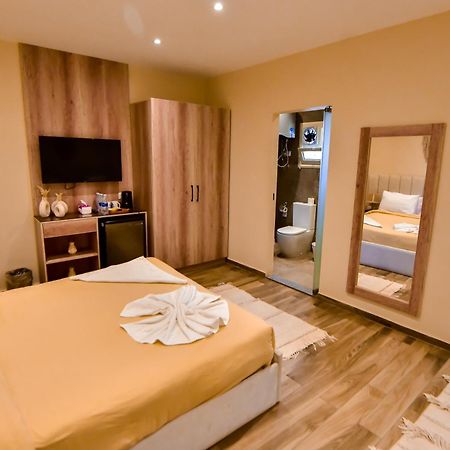 Sequoia Pyramids View Hotel Kafrat al Jabal Bagian luar foto